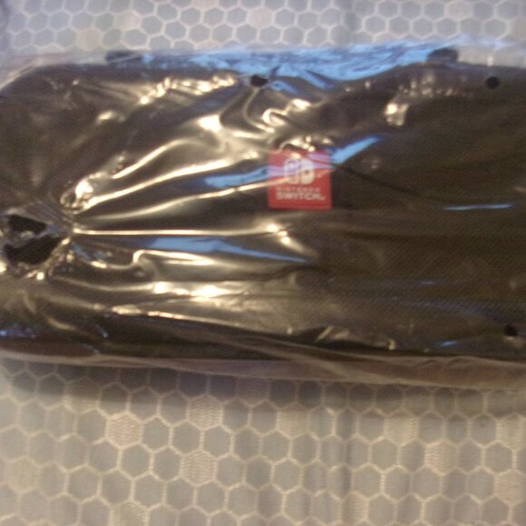 Nintendo Switch Travel Case new - Picture 2 of 3